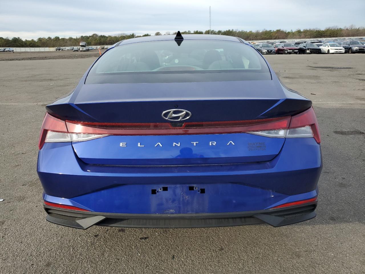 2023 Hyundai Elantra - Image 6