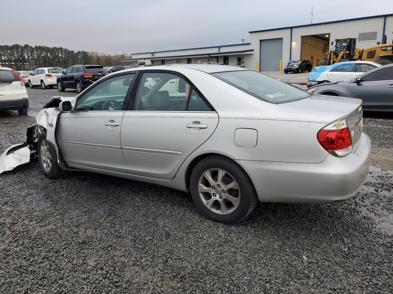 2006 Toyota Camry - Image 2