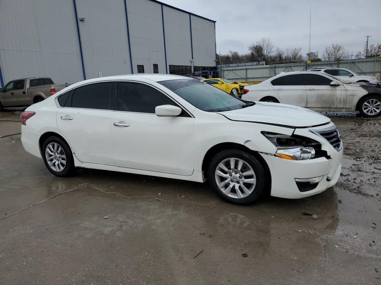 2015 Nissan Altima - Image 4