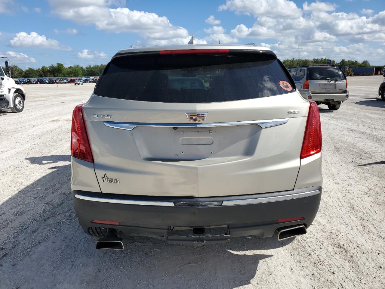 2017 Cadillac Xt5 Luxury VIN: 1GYKNBRS8HZ106305 Lot: 80507844