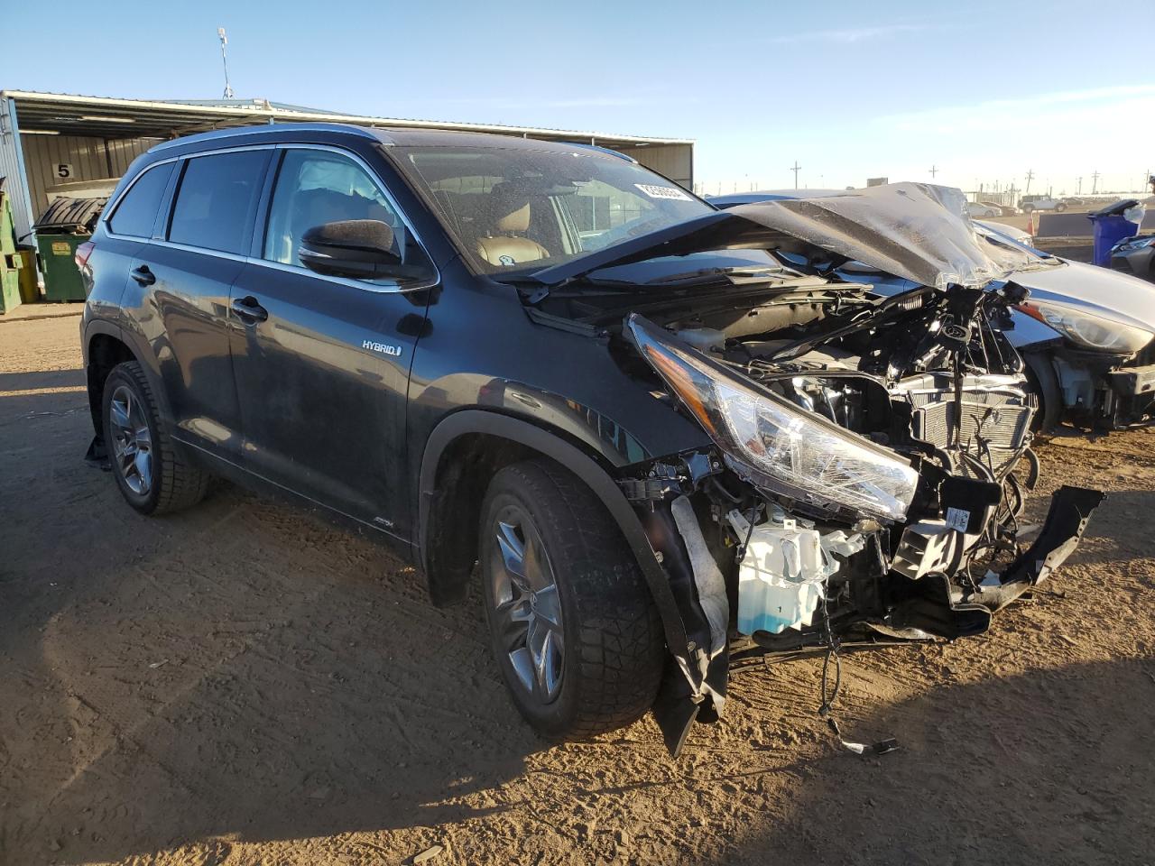 VIN 5TDDGRFH8KS055505 2019 TOYOTA HIGHLANDER no.4