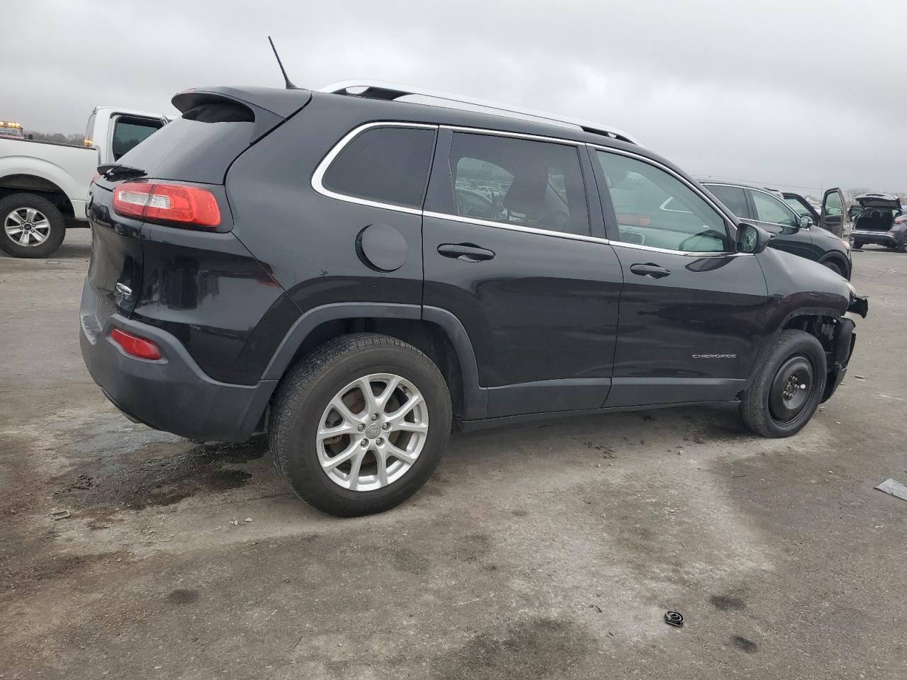 2014 Jeep Cherokee Latitude VIN: 1C4PJMCSXEW223117 Lot: 79656274