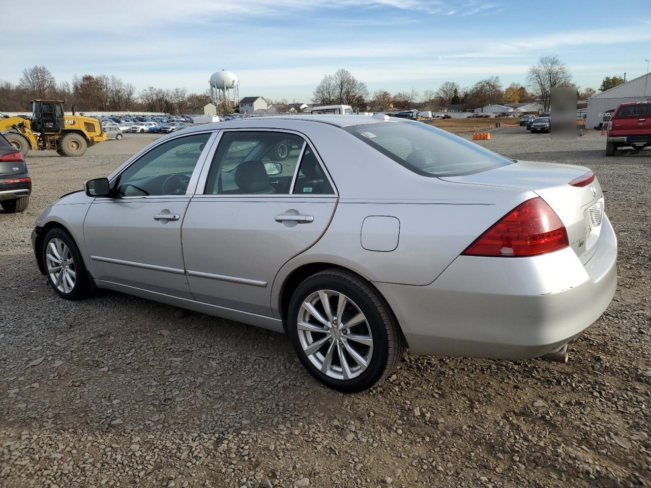 2006 Honda Accord - Image 2
