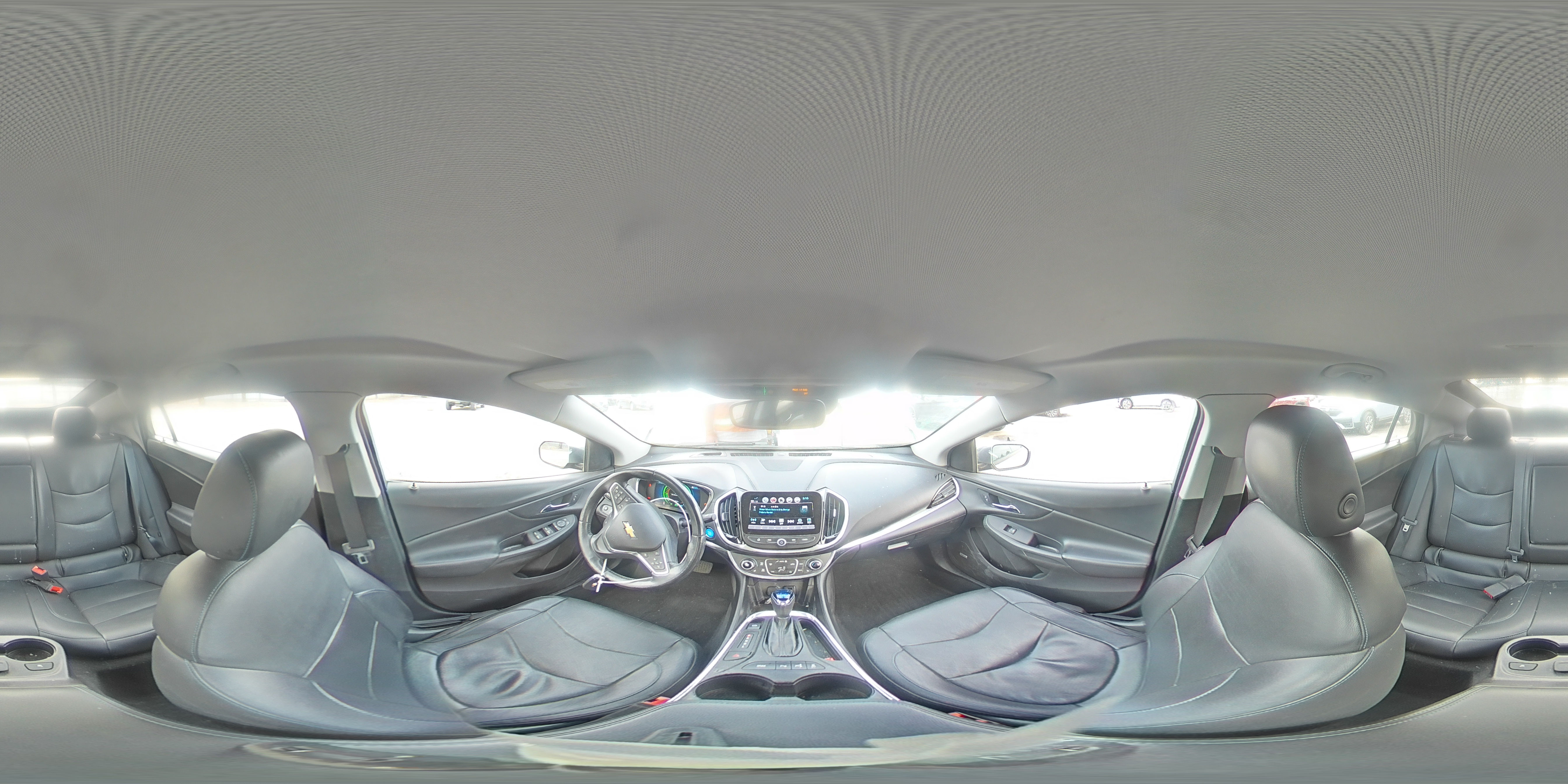 2018 Chevrolet Volt - Image 13