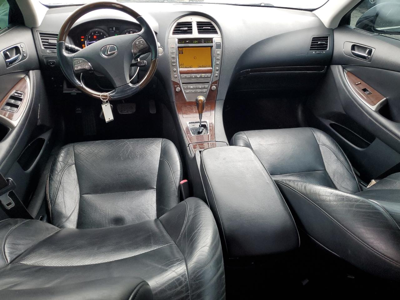 2010 Lexus ES - Image 8