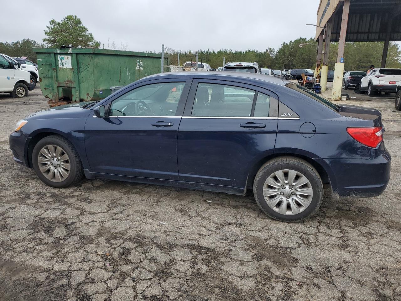 2014 Chrysler 200 - Image 2