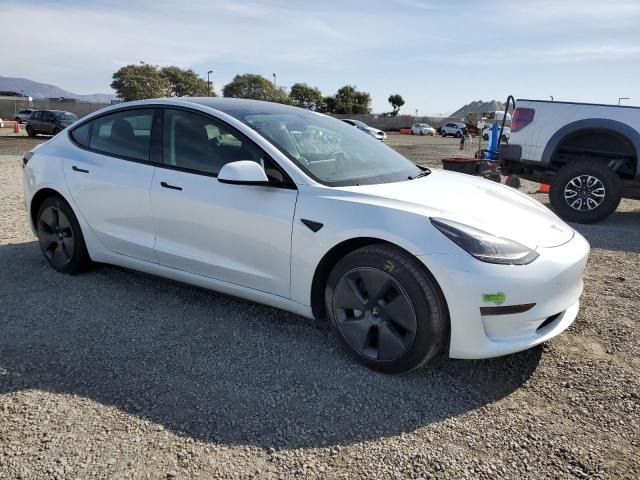  TESLA MODEL 3 2023 Белый