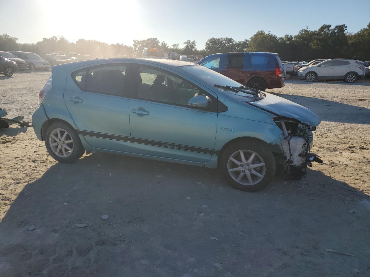 VIN JTDKDTB32E1075337 2014 TOYOTA PRIUS no.4