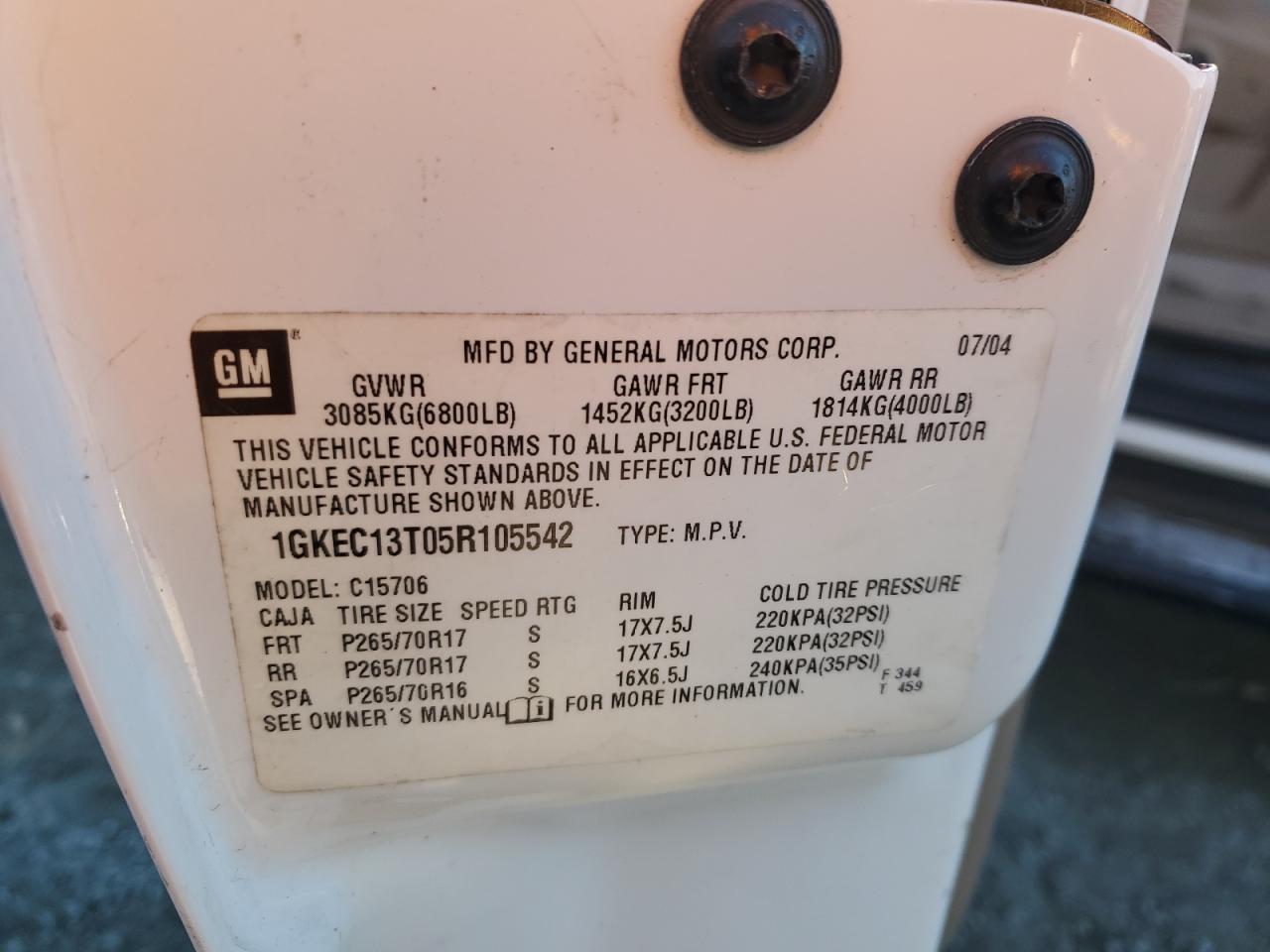 2005 GMC Yukon - Image 13