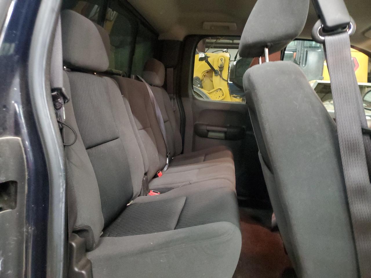 2009 Chevrolet Silverado - Image 10