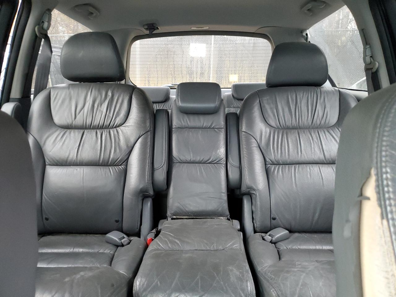 2007 Honda Odyssey - Image 10