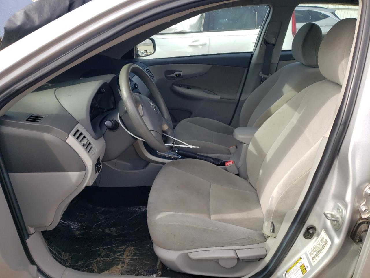 2010 Toyota Corolla - Image 7