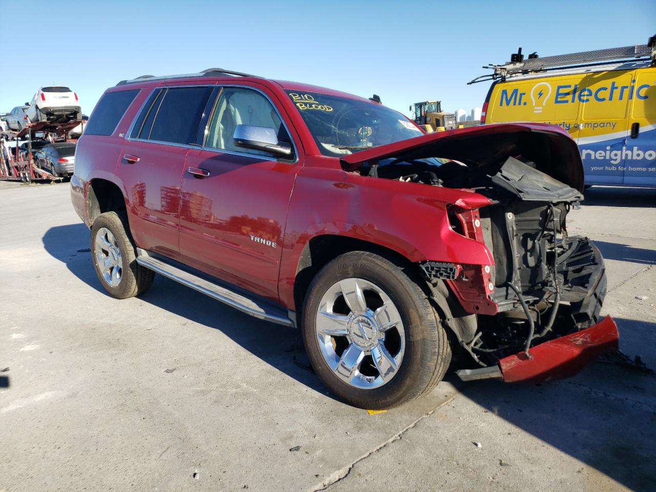 VIN 1GNSCCKC8FR306657 2015 CHEVROLET TAHOE no.4