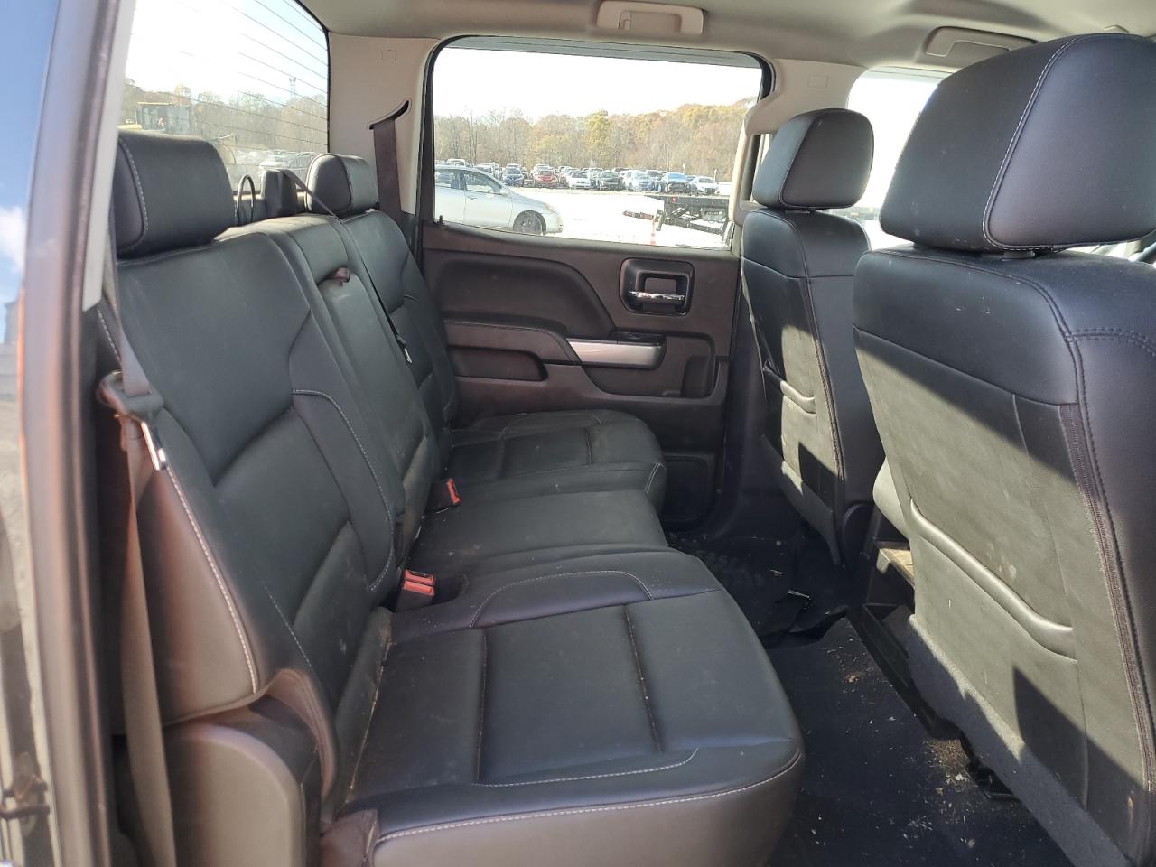 2018 Chevrolet Silverado - Image 10