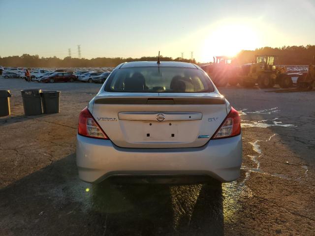  NISSAN VERSA 2016 Silver