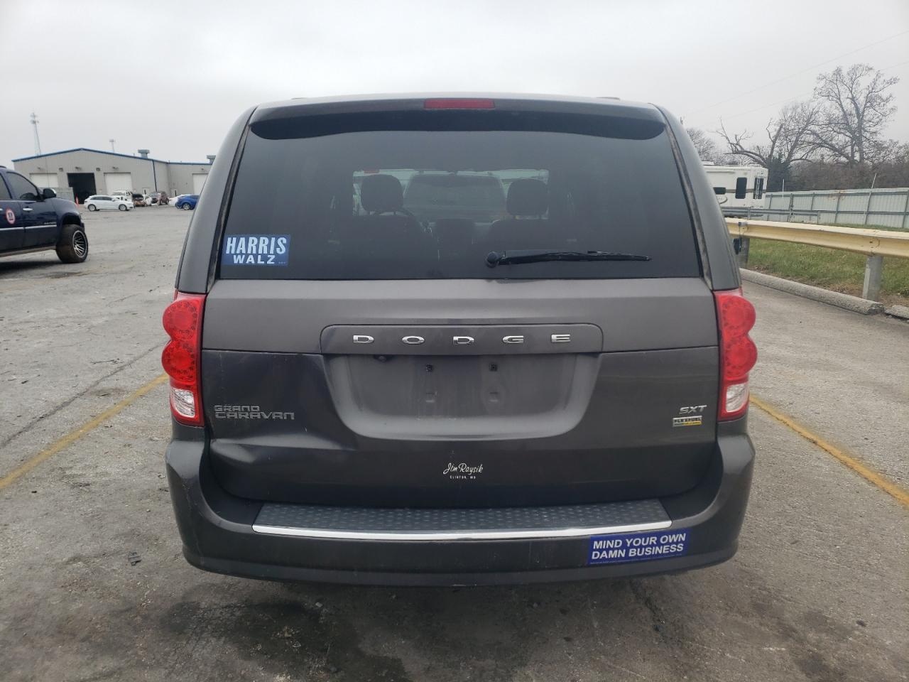 2018 Dodge Caravan - Image 6