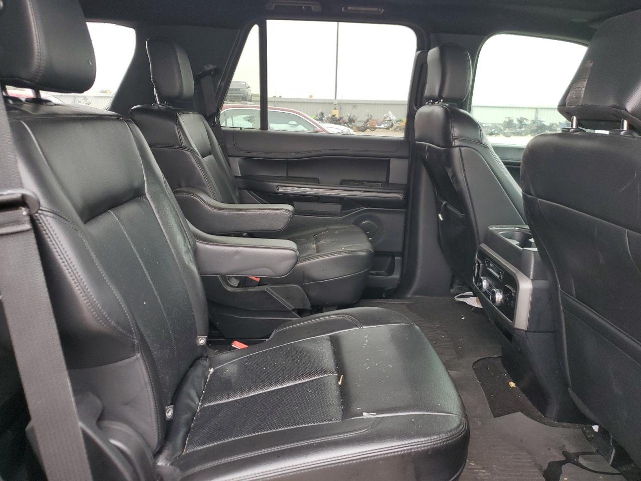 2020 Ford Expedition - Image 10