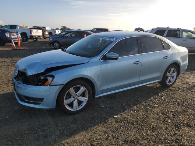  VOLKSWAGEN PASSAT 2013 Синий