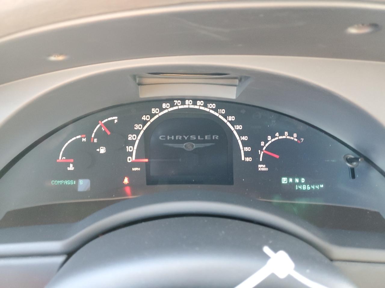 2005 Chrysler Pacifica - Image 9