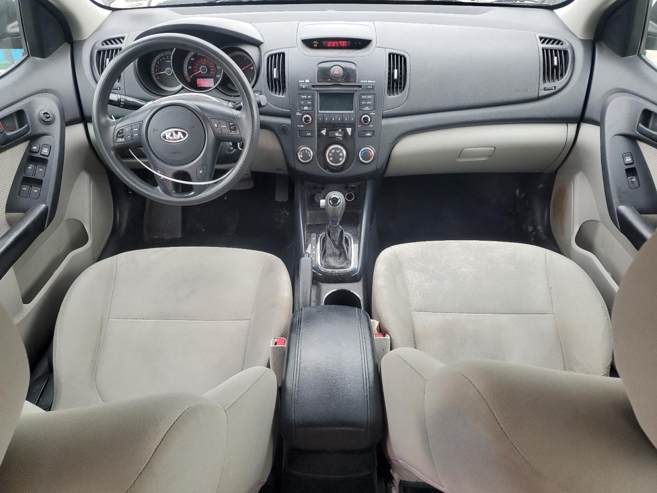 2011 Kia Forte - Image 8