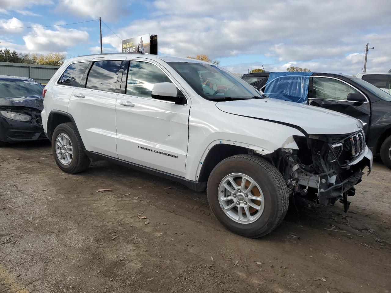 2020 Jeep Grand Cherokee - Image 4