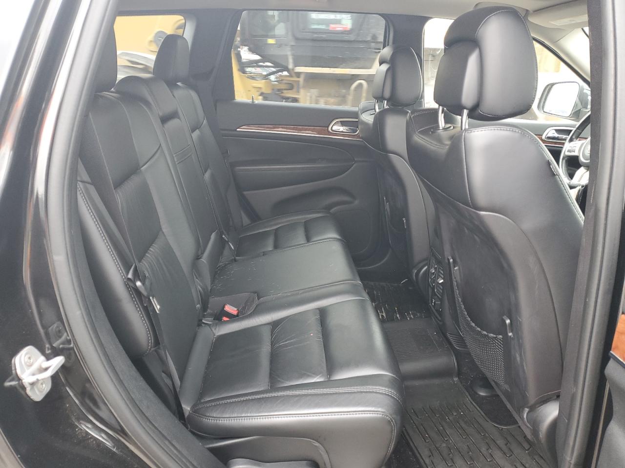 2011 Jeep Grand Cherokee - Image 10