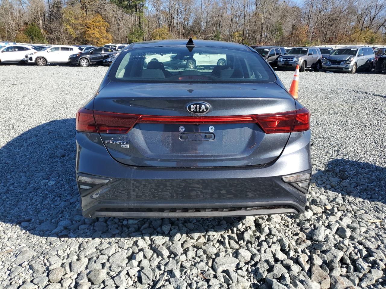 2019 Kia Forte - Image 6