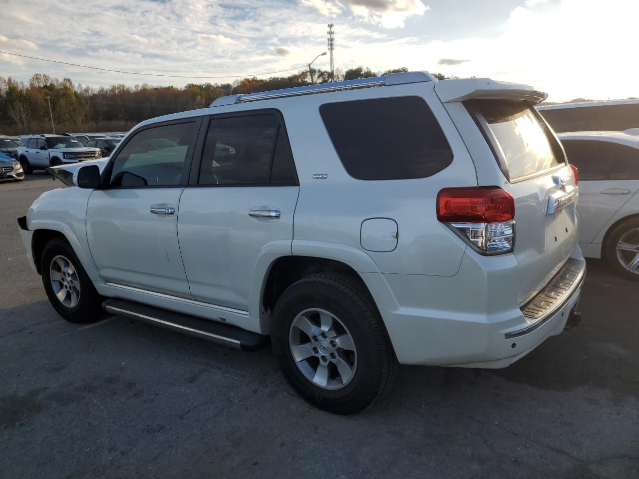 2012 Toyota 4Runner - Image 2