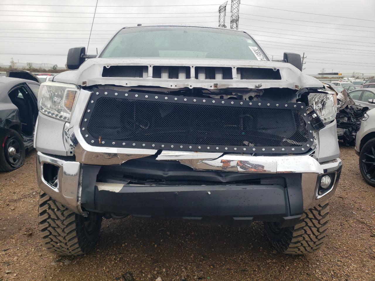 2014 Toyota Tundra - Image 5