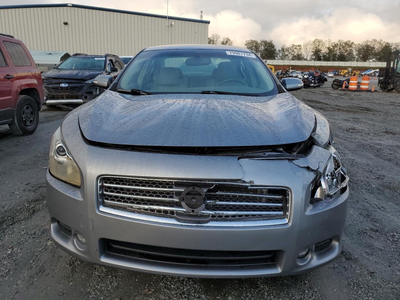 2009 Nissan Maxima - Image 5