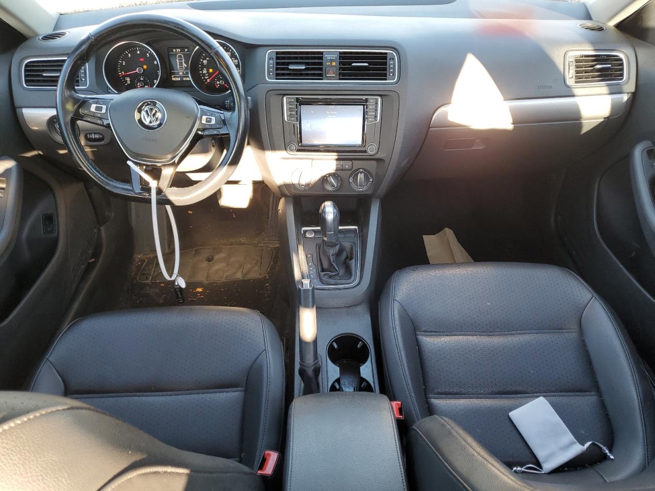 2017 Volkswagen Jetta - Image 8