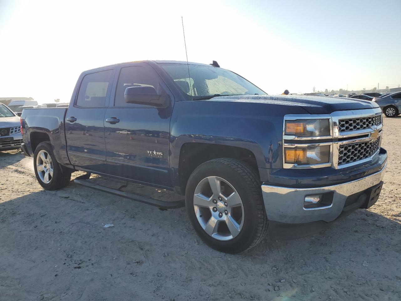 2015 Chevrolet Silverado - Image 4