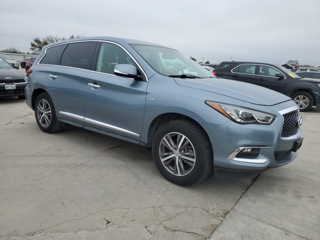 2018 Infiniti QX60 - Image 4