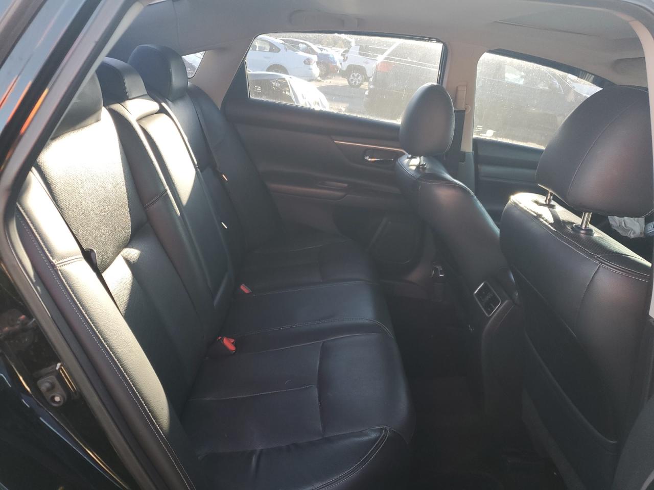 2017 Nissan Altima - Image 10