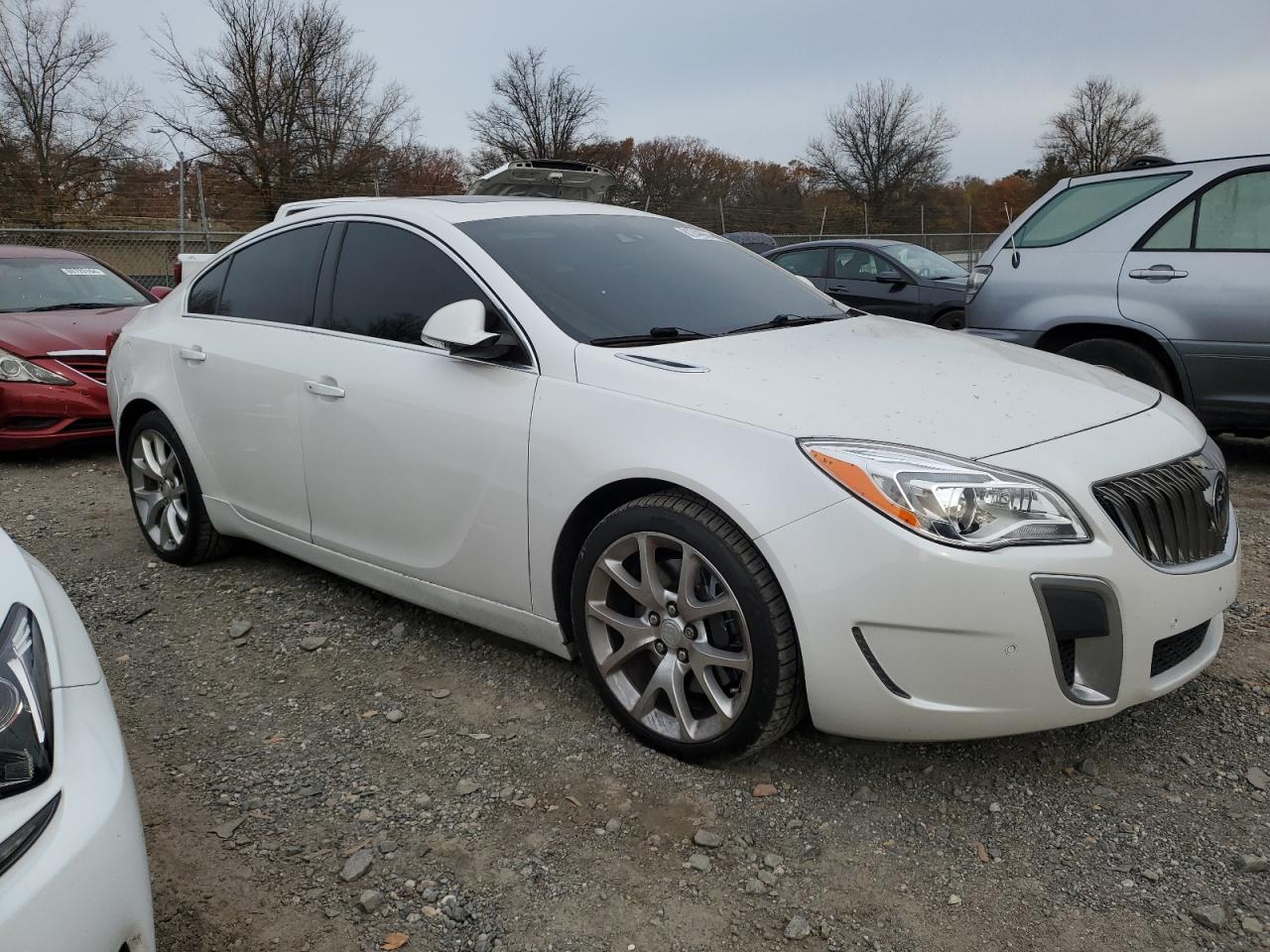 2017 Buick Regal - Image 4