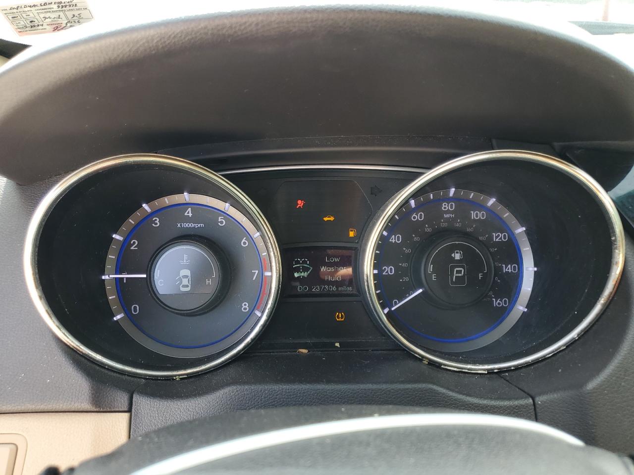 2011 Hyundai Sonata - Image 9