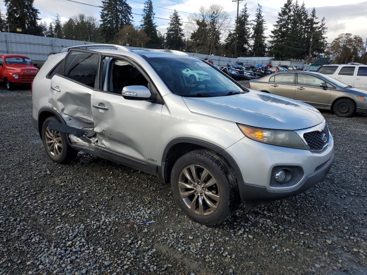 2011 Kia Sorento - Image 4