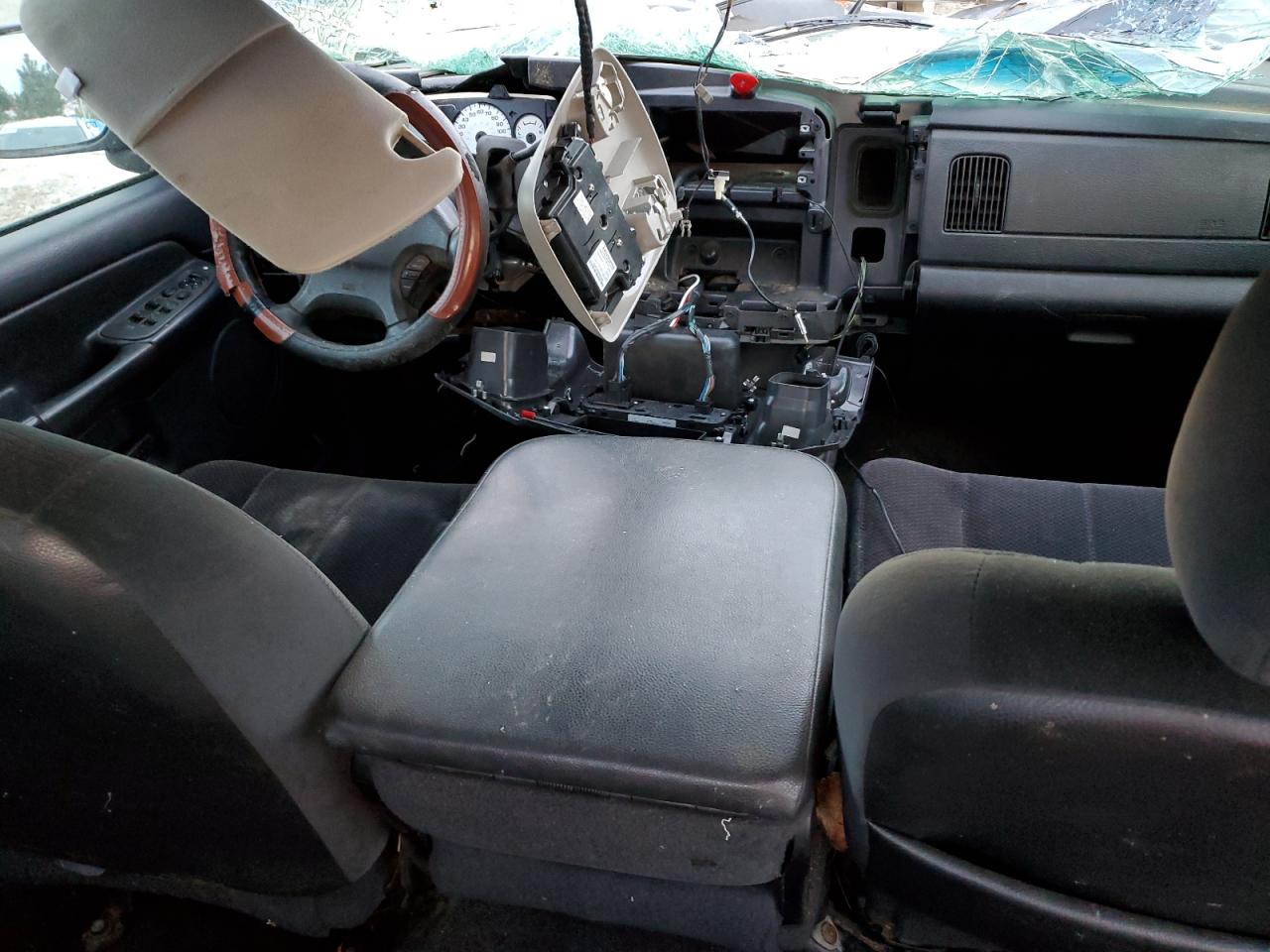 2003 Dodge RAM - Image 8