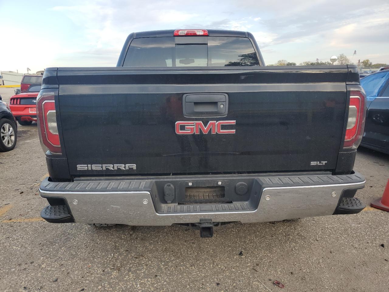 2018 GMC Sierra - Image 6