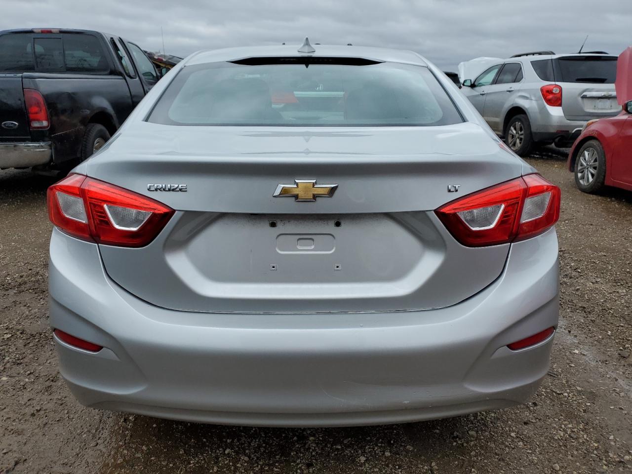 2016 Chevrolet Cruze - Image 6