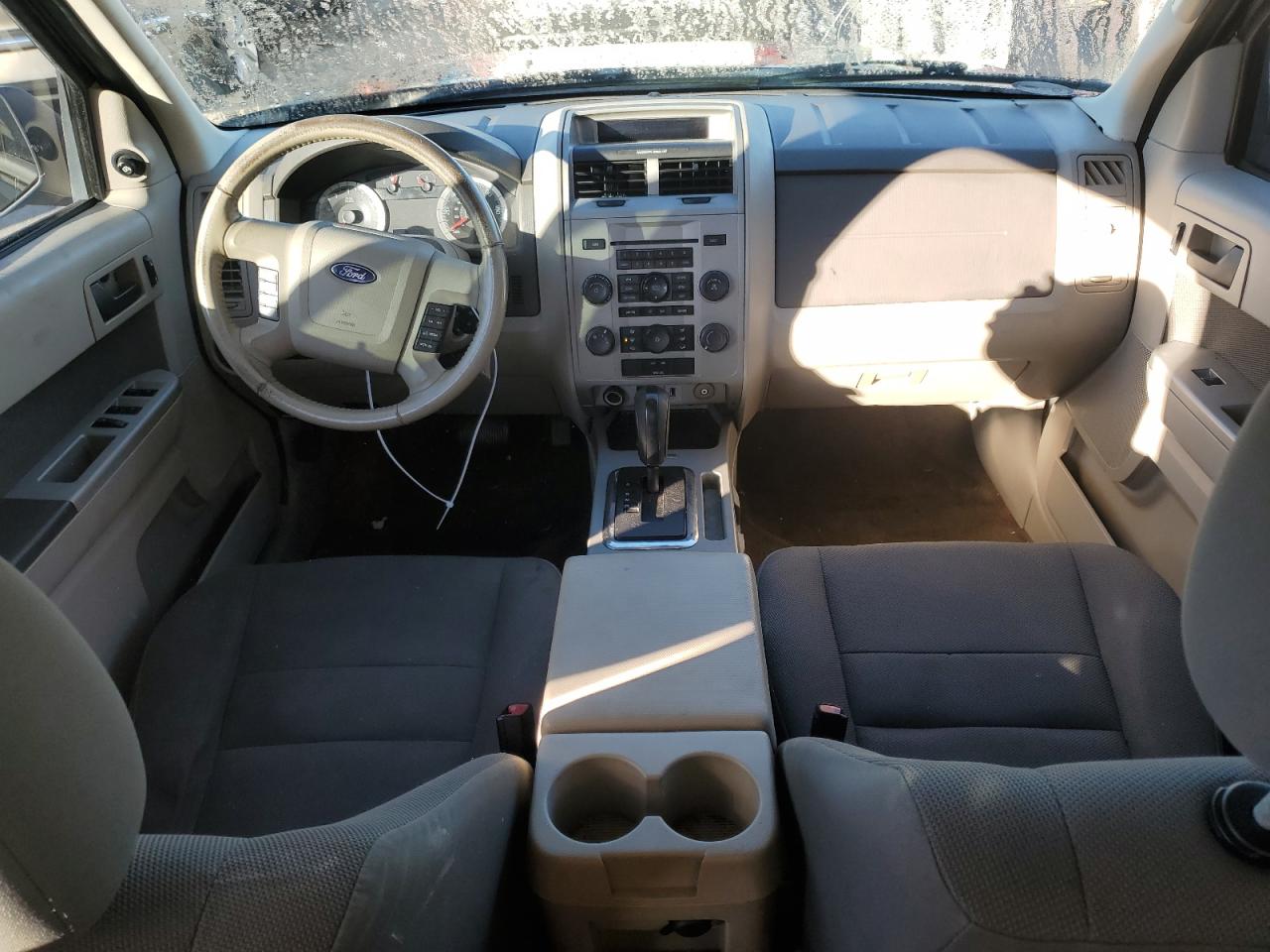 2010 Ford Escape - Image 8