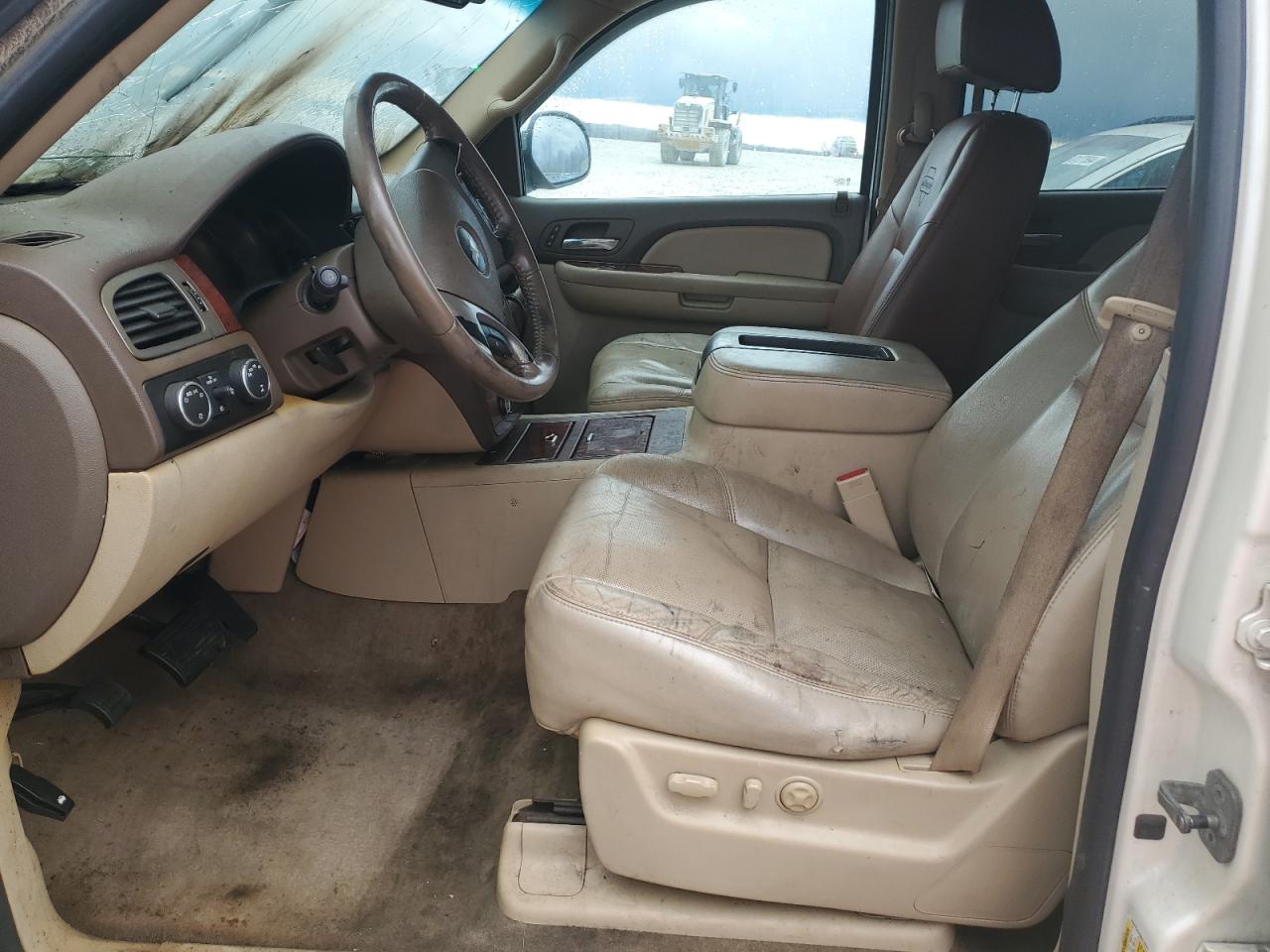 2009 Chevrolet Suburban - Image 7