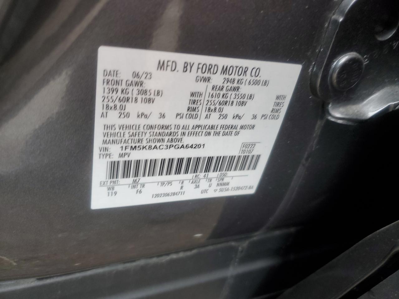 2023 Ford Explorer - Image 14