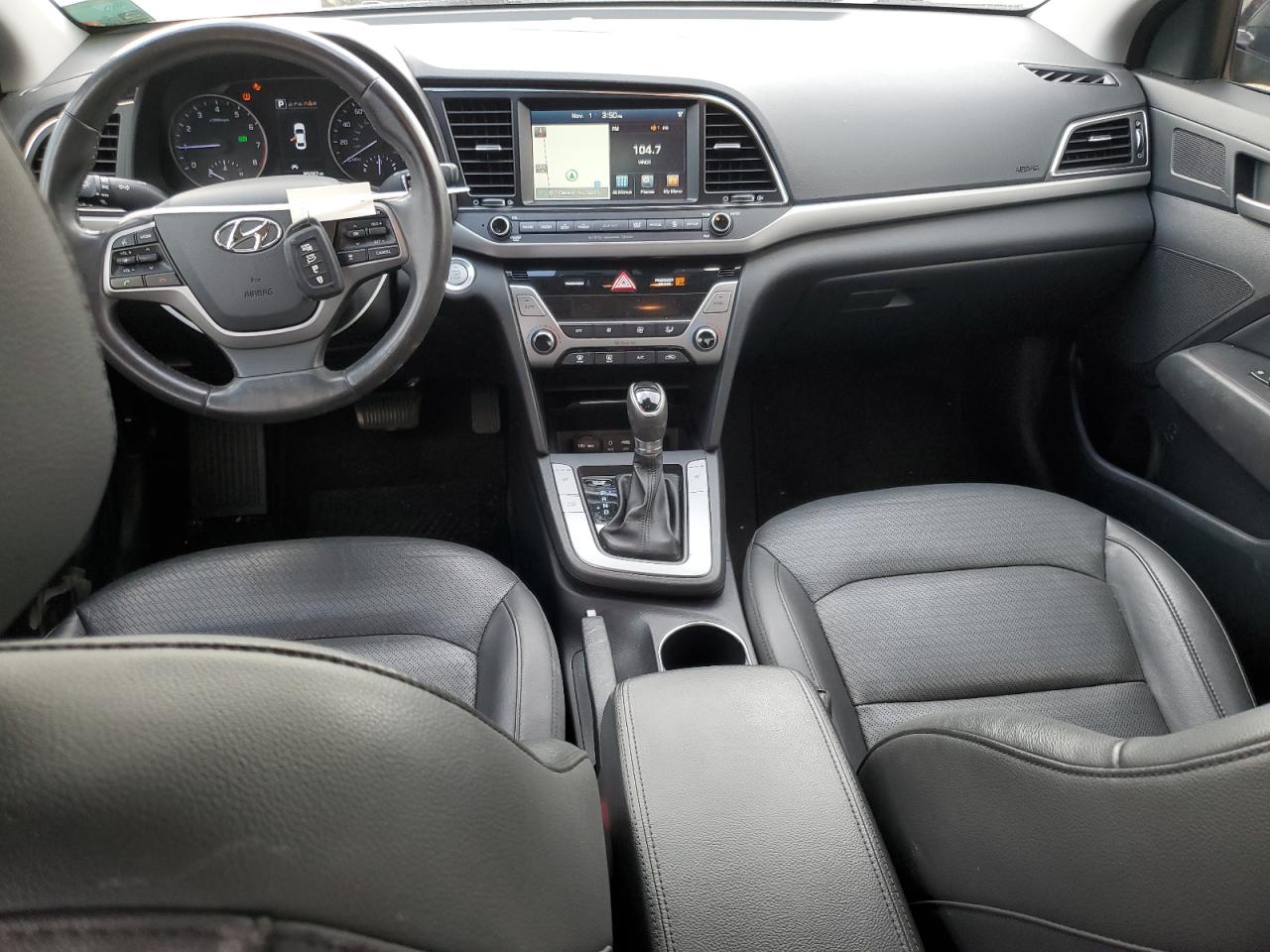 2017 Hyundai Elantra - Image 8
