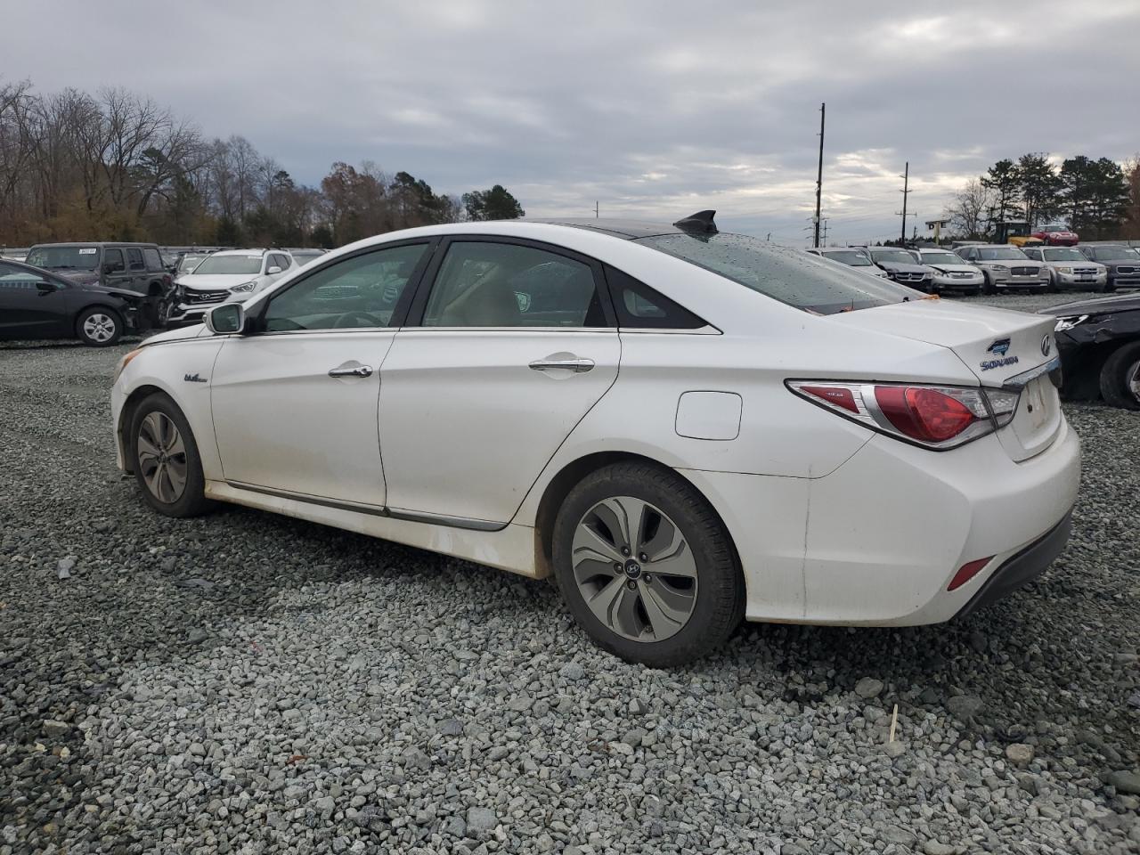 VIN KMHEC4A49FA132663 2015 HYUNDAI SONATA no.2