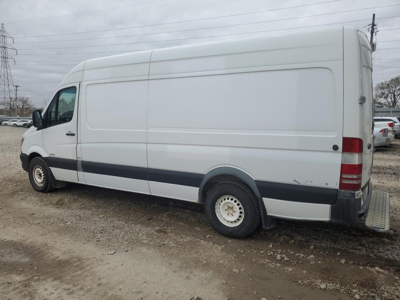 VIN WD3PE8DB4FP125474 2015 MERCEDES-BENZ SPRINTER no.2