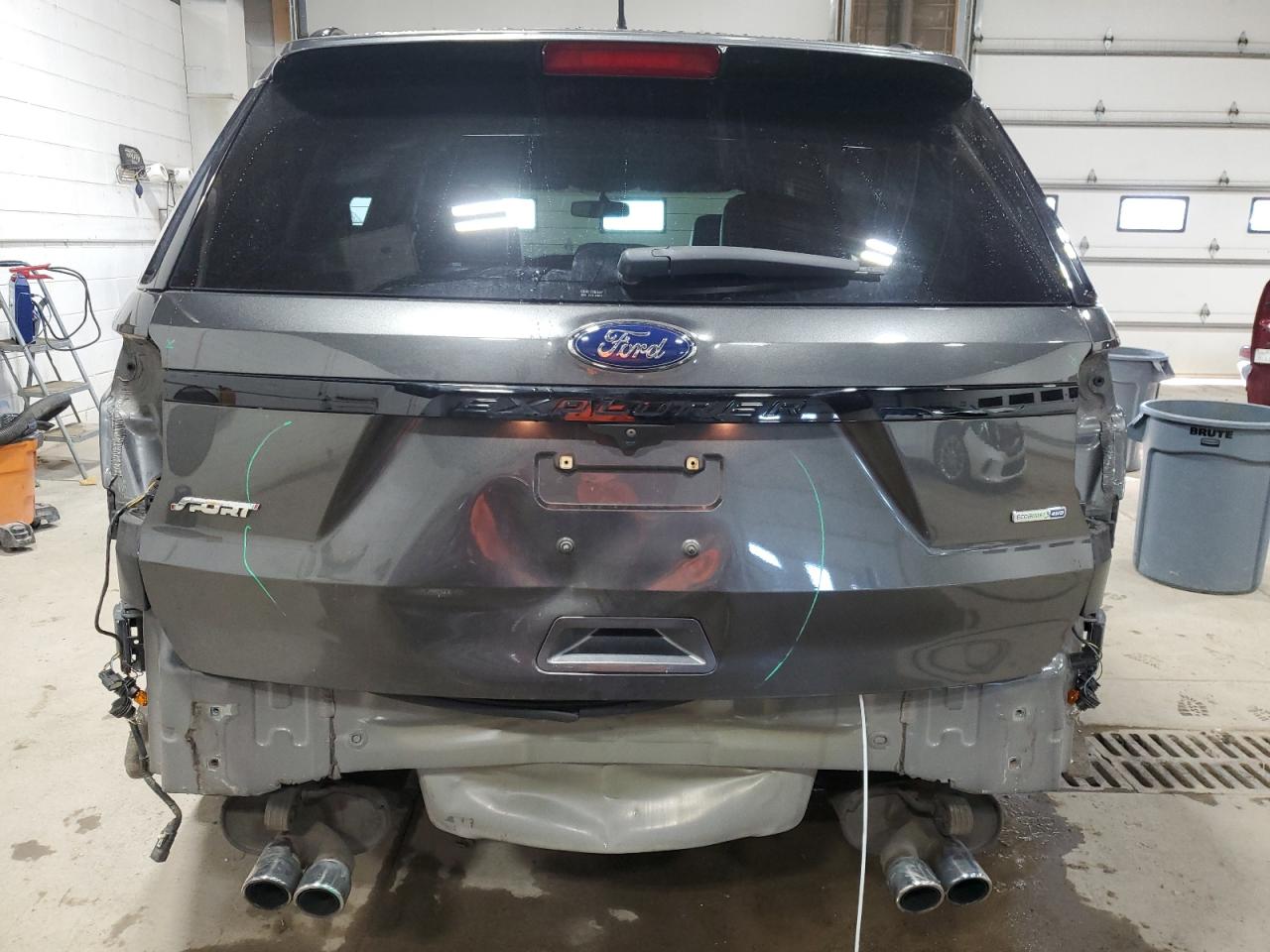 2019 Ford Explorer - Image 6