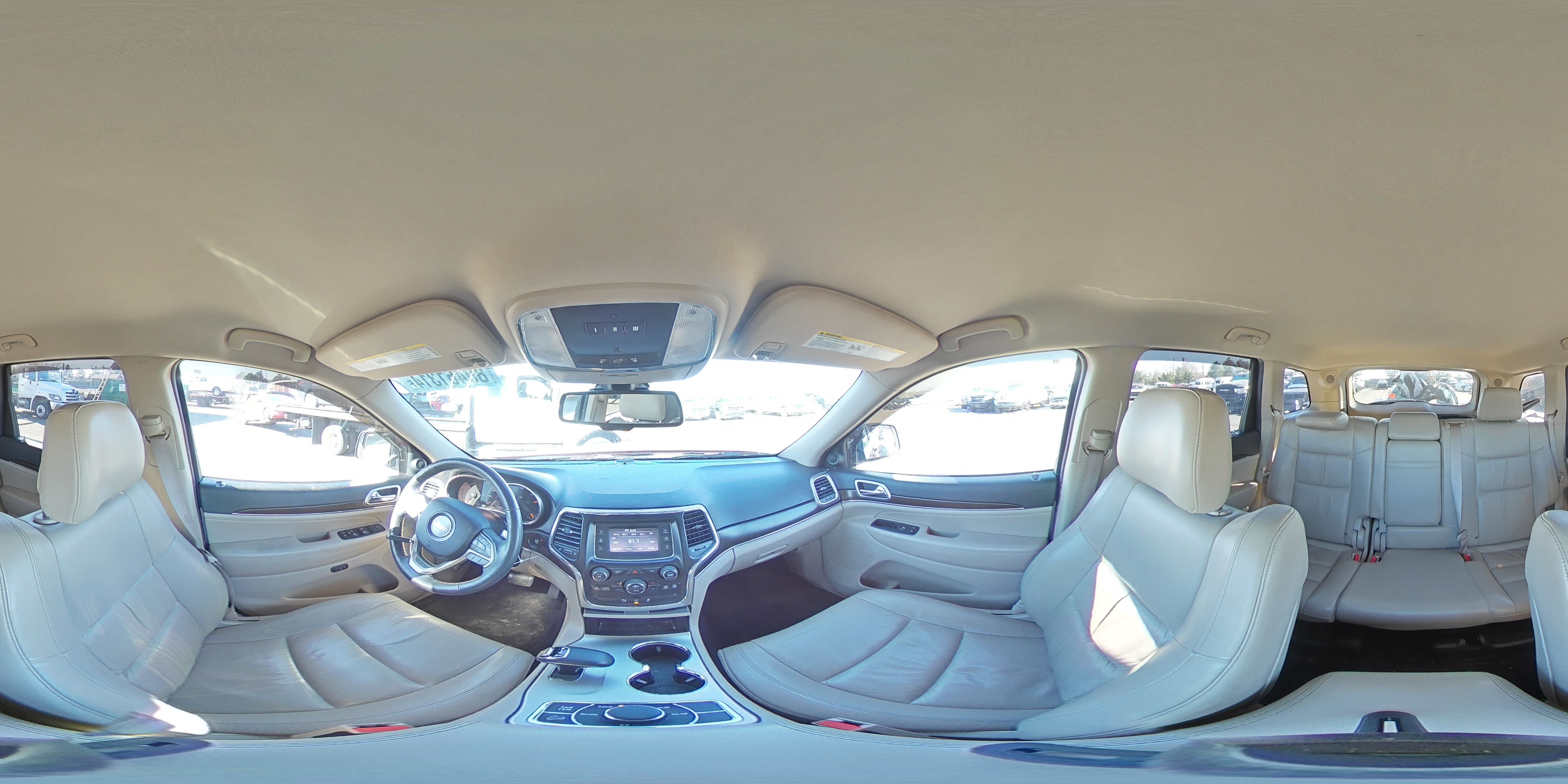 2014 Jeep Grand Cherokee - Image 13