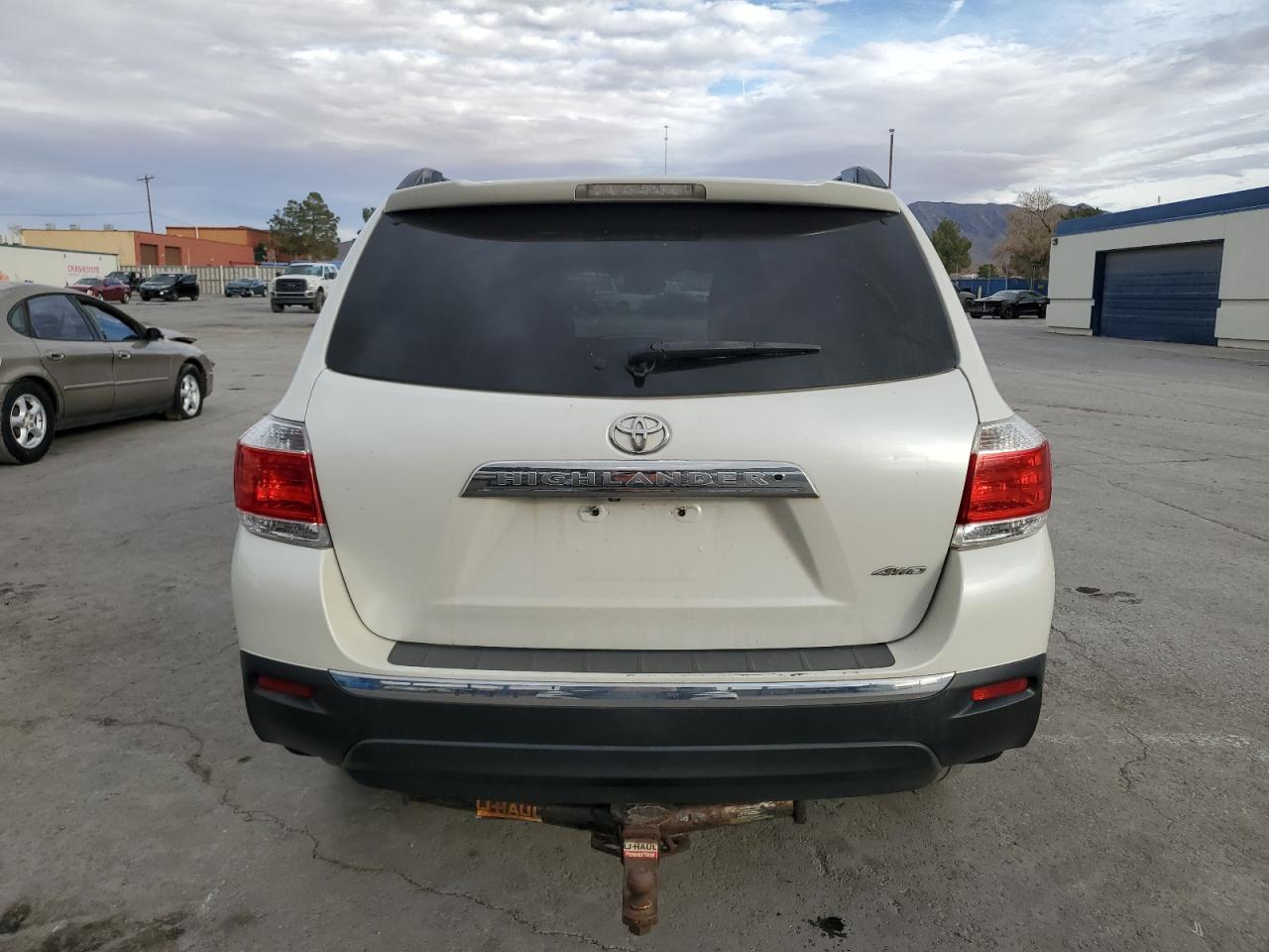 VIN 5TDBK3EHXDS208294 2013 TOYOTA HIGHLANDER no.6