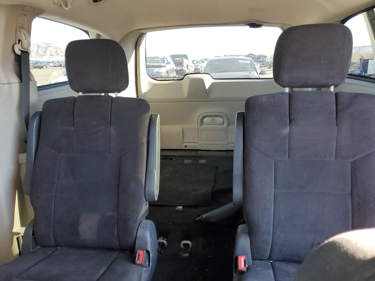 2011 Dodge Caravan - Image 10